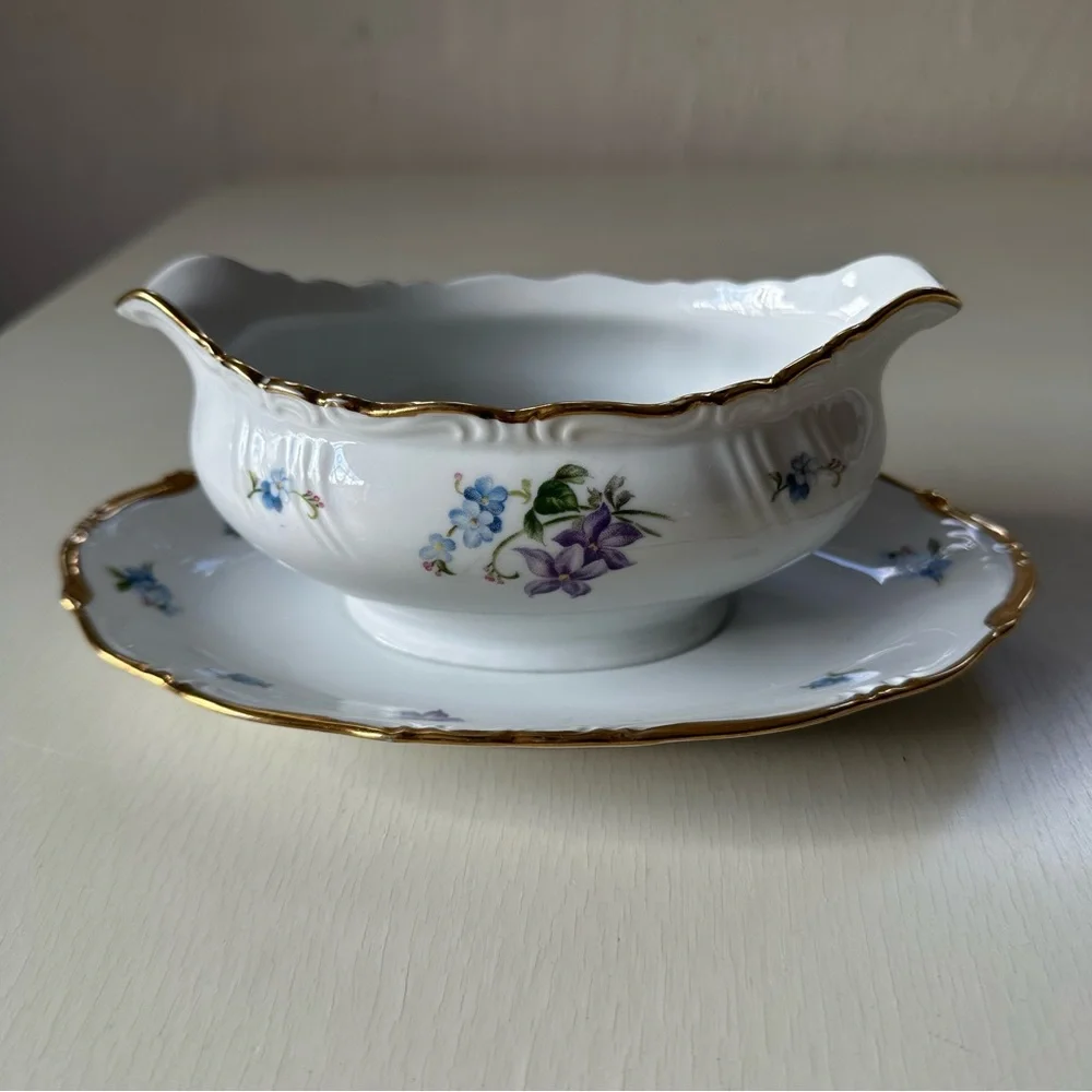 Spring Garden Gravy Boat with Attached Underplate Japan